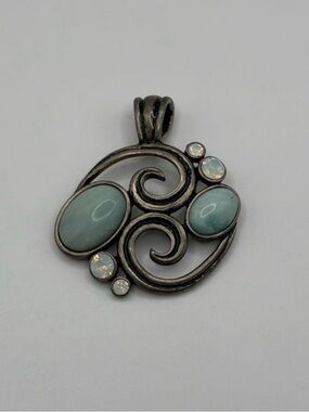Lia Sophia Silver-Tone Blue Stone Swirl Pendant